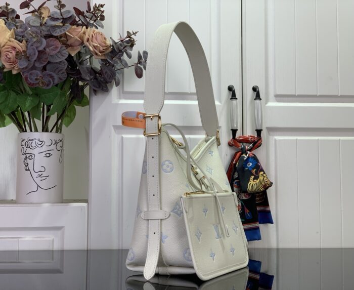 루이비통 캐리올 스몰 M27573 아이보리 블루 레플리카 미러급 SA급 S급 고퀄리티 최상급 하이엔드 가방 [여성] 4