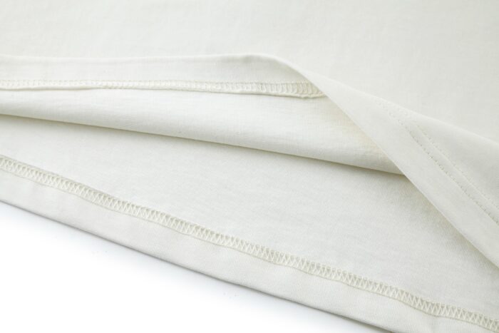 루이비통 엠브로이더드 시그니처 티셔츠 반팔티 화이트 1AIKD4 레플리카 미러급 SA급 S급 고퀄리티 하이엔드 최상급 의류 [남성여성공용] 10