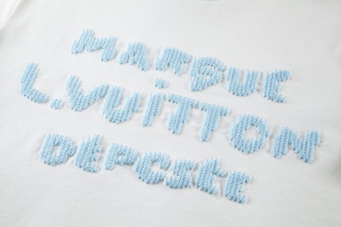 루이비통 엠브로이더드 시그니처 티셔츠 반팔티 화이트 1AIKD4 레플리카 미러급 SA급 S급 고퀄리티 하이엔드 최상급 의류 [남성여성공용] 13