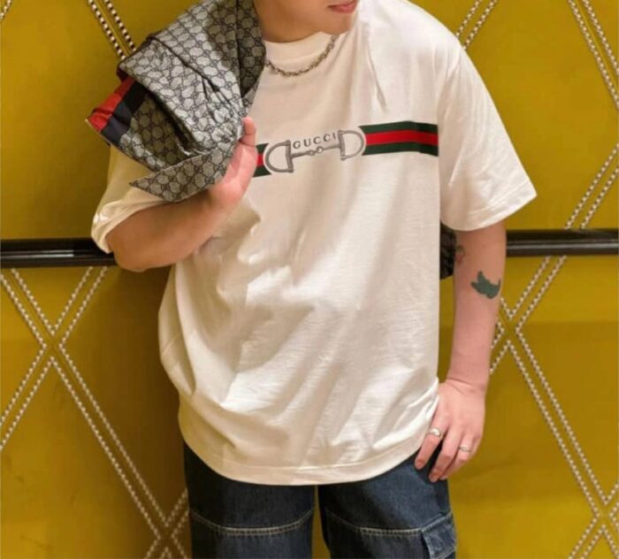 구찌 자수 코튼 저지 티셔츠 반팔티 화이트 레플리카 미러급 SA급 S급 고퀄리티 하이엔드 최상급 의류 [남성여성공용]