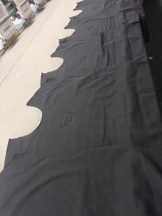 구찌 GG 인터로킹 자수 코튼 저지 반팔티 블랙 레플리카 미러급 SA급 S급 고퀄리티 하이엔드 최상급 의류 [남성여성공용] 4