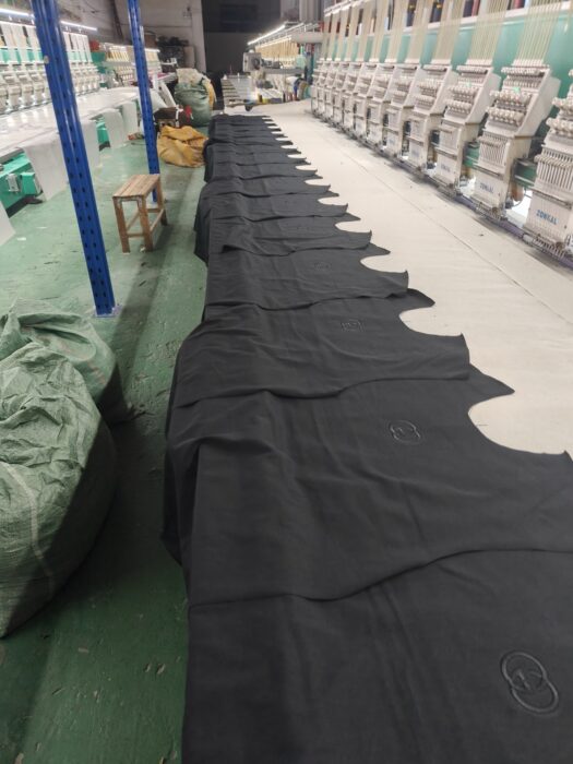 구찌 GG 인터로킹 자수 코튼 저지 반팔티 블랙 레플리카 미러급 SA급 S급 고퀄리티 하이엔드 최상급 의류 [남성여성공용] 5