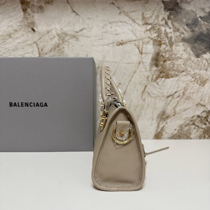 발렌시아가 르 시티 미니 백 골드 베이지 샤이니 골드 장식 레플리카 미러급 SA급 S급 고퀄리티 최상급 하이엔드 가방 [여성] 4