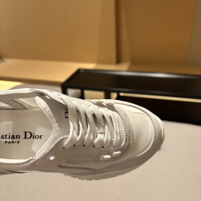 디올 테크 스니커즈 스웨이드 카프스킨 앤 트랜스패런트 메쉬 화이트 레플리카 미러급 SA급 S급 고퀄리티 최상급 하이엔드 신발 [여성] 8