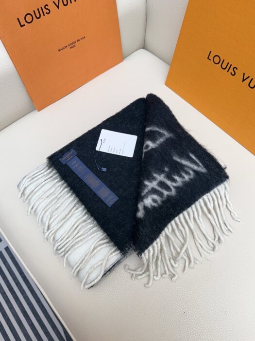 루이비통 모노그램 양색 스카프 블랙 화이트 면양털 58% 42%알파카 레플리카 미러급 SA급 S급 고퀄리티 최상급 하이엔드 [남성여성공용] 3