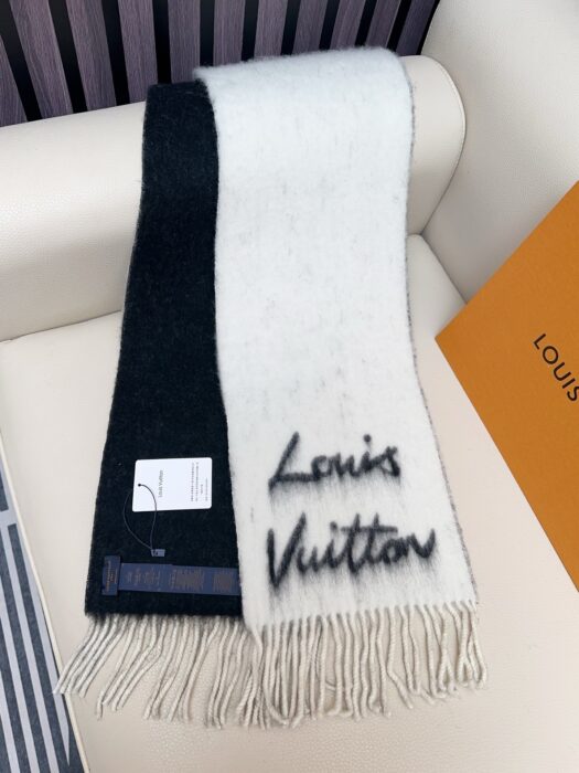 루이비통 모노그램 양색 스카프 블랙 화이트 면양털 58% 42%알파카 레플리카 미러급 SA급 S급 고퀄리티 최상급 하이엔드 [남성여성공용] 7