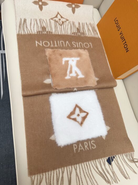 루이비통 콜드 레이캬비크 스카프 카키 M92569 M79232 레플리카 미러급 SA급 S급 고퀄리티 최상급 하이엔드 [남성여성공용] 2