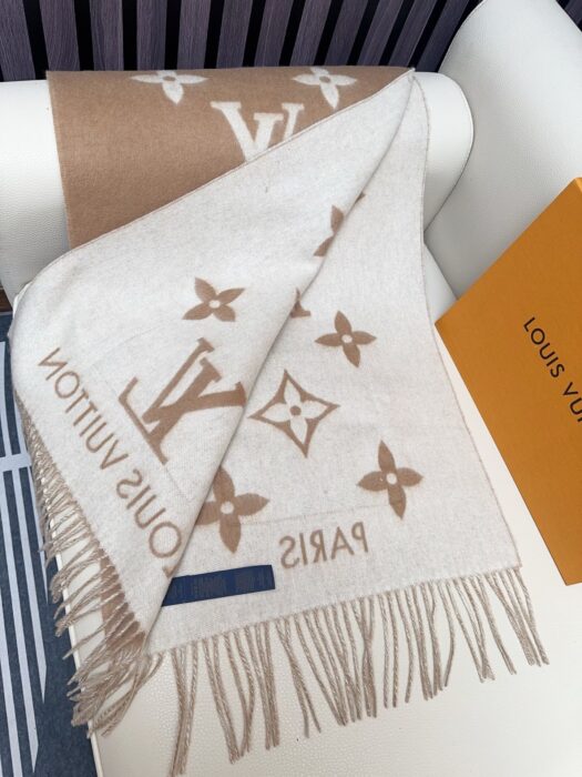 루이비통 콜드 레이캬비크 스카프 카키 M92569 M79232 레플리카 미러급 SA급 S급 고퀄리티 최상급 하이엔드 [남성여성공용] 7