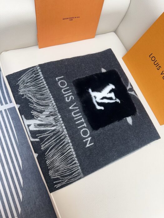 루이비통 콜드 레이캬비크 스카프 블랙 M92569 M79232 레플리카 미러급 SA급 S급 고퀄리티 최상급 하이엔드 [남성여성공용] 3