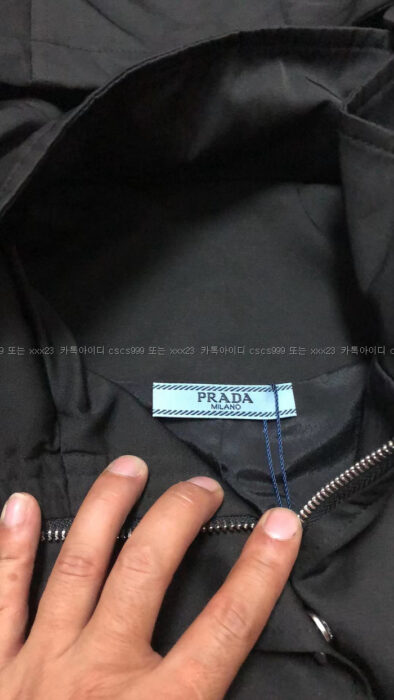 2023.02.12_[김ㅇ진 고객님 검수] 프라다 레플리카 후드 자켓 42400 17