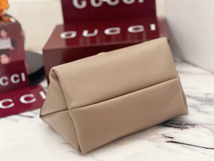 구찌 소프트빗 미디움 탑 핸들 백 토프 837467 레플리카 미러급 SA급 S급 고퀄리티 최상급 하이엔드 가방 [여성] 5