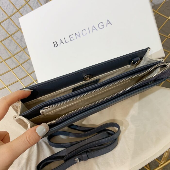 발렌시아가 캔버스 포쉐트 크로스백 네이비 레플리카 미러급 SA급 S급 고퀄리티 최상급 하이엔드 가방 [여성] 3