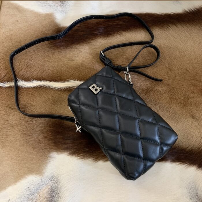 발렌시아가 로고 퀼팅 렉탱글 미니 크로스백 블랙 레플리카 미러급 SA급 S급 고퀄리티 최상급 하이엔드 가방 [여성] 5