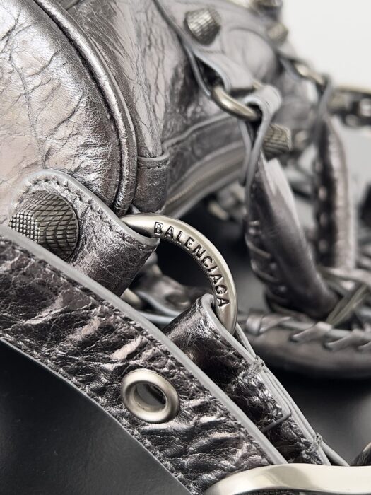 발렌시아가 르 카골 스몰 더플백 옵틱 실버 레플리카 미러급 SA급 S급 고퀄리티 최상급 하이엔드 가방 [여성] 6