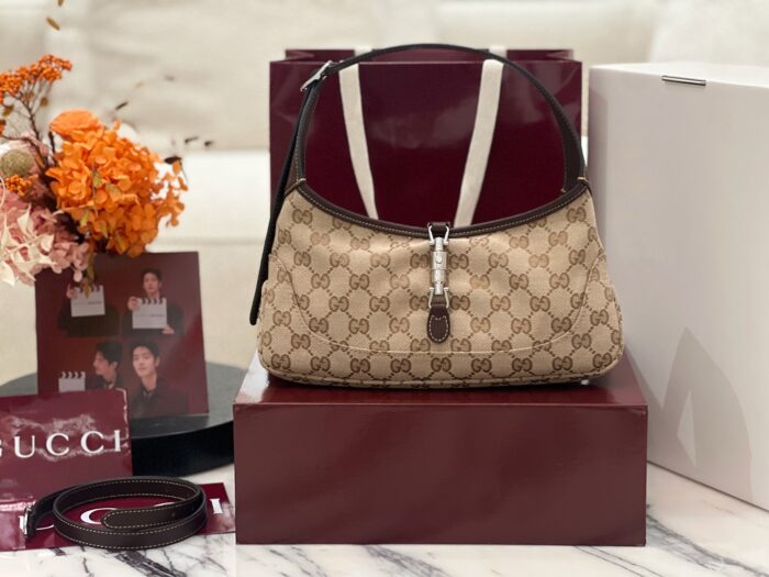 구찌 재키 슬림 스몰 숄더백 샌드 브라운 863137 레플리카 미러급 SA급 S급 고퀄리티 최상급 하이엔드 가방 [여성]