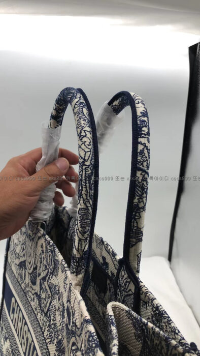 2023.01.19_[정*훈 고객님 검수] 디올 레플리카 가방 북토트백 9