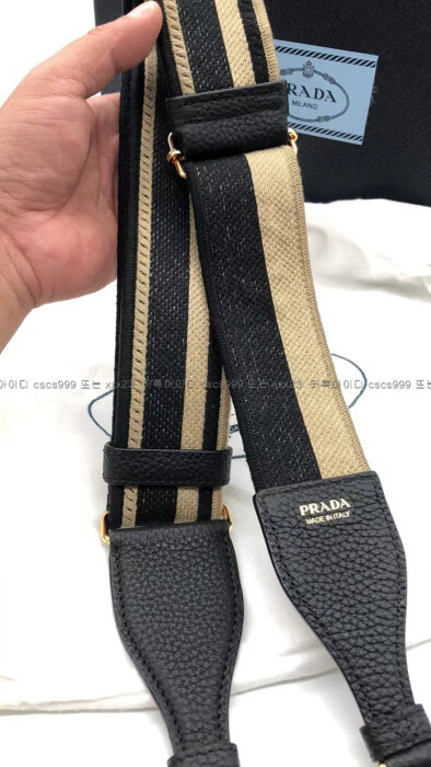 [전*연 고객님 검수] 프라다 레플리카 가방 메탈 로고 라이닝 숄더 백 11
