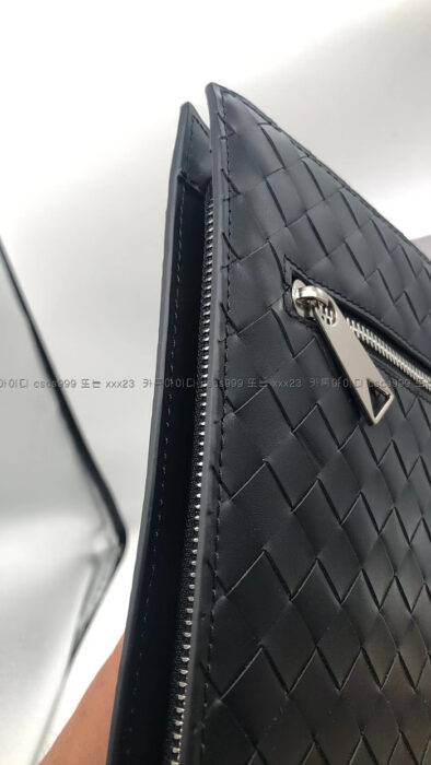 2023.01.17_[조*훈 고객님 검수] 보테가베네타 레플리카 클러치 5