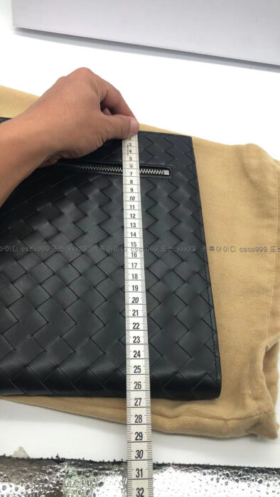 2023.01.17_[조*훈 고객님 검수] 보테가베네타 레플리카 클러치 9