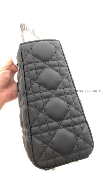 2023.01.12_[김*희 고객님 검수] 디올 레이디 미디움 백 5