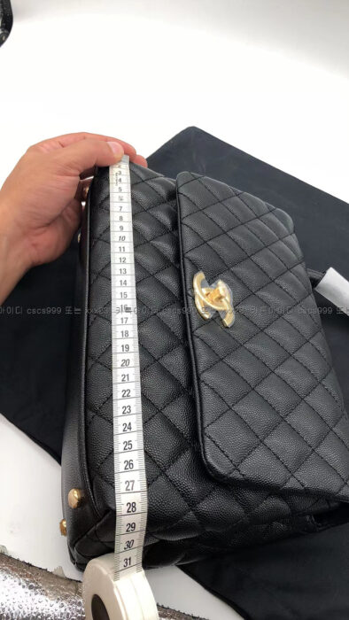 2024.03.03_[조*진 고객님 검수] 샤넬 레플리카 가방 코코핸들 미디움 블랙 골드 12