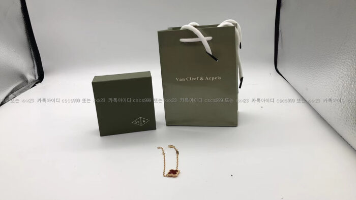 2023.01.02_[민*희 고객님 검수] 반클리프 알함브라 팔찌