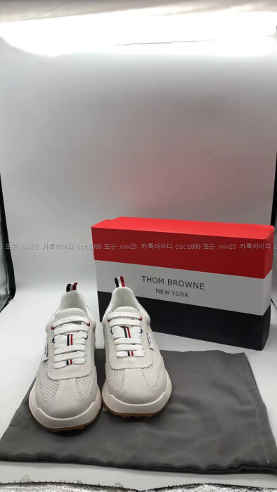 2023.01.05_[김*환 고객님 검수] 톰브라운 스웨이드러너 스니커즈 2