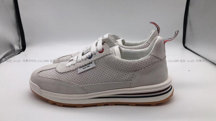 2023.01.05_[김*환 고객님 검수] 톰브라운 스웨이드러너 스니커즈 3