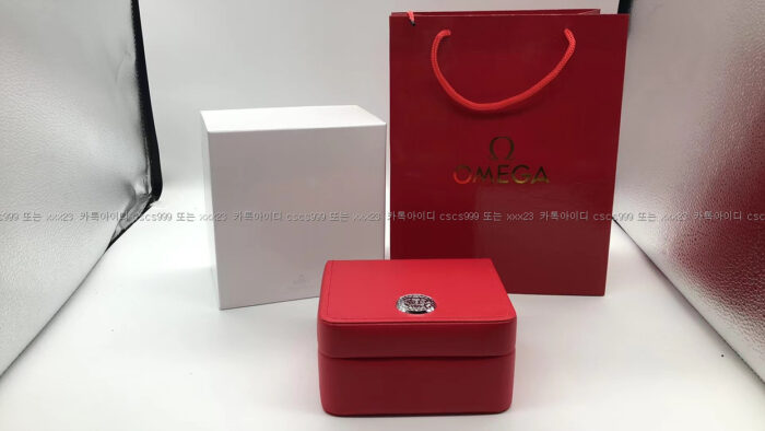 2023.01.03_[박*광 고객님 검수] 오메가 스피드마스터 실버 스누피 어워드 2