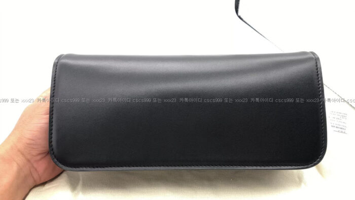 2023.01.06_[곽*호 고객님 검수] 발렌티노 브이로고 플랩 크로스백 8