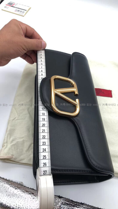 2023.01.06_[곽*호 고객님 검수] 발렌티노 브이로고 플랩 크로스백 15