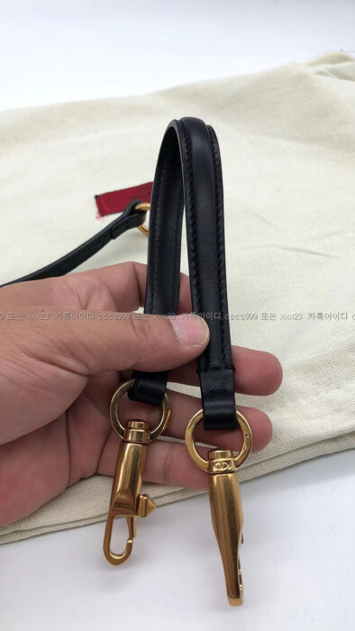 2023.01.06_[곽*호 고객님 검수] 발렌티노 브이로고 플랩 크로스백 17