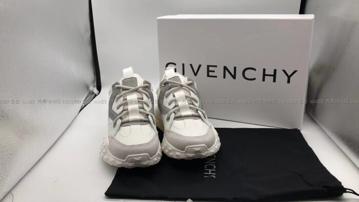 2023.01.05_[김*헌 고객님 검수] 지방시 레플리카 신발