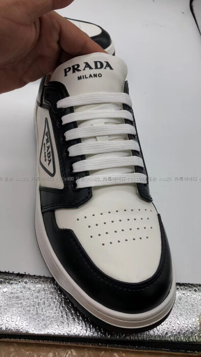 2024.01.11_[석*수 고객님 검수] 프라다 신삼각 로고 디스트릭트 8