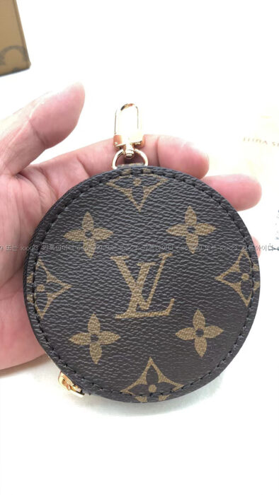 2023.03.05_[윤*영 고객님 검수] 보테가베네타 레플리카 클러치 14