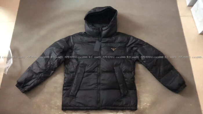 2023.04.20_[노ㅇ호 고객님 검수] 프라다 레플리카 패딩 2