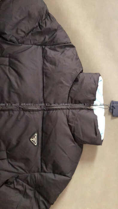 2023.04.27_[박ㅇ선 고객님 검수] 프라다 레플리카 패딩 3