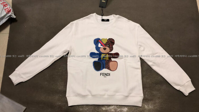 2023.04.29_[박ㅇ일 고객님 검수] 펜디 레플리카 맨투맨 2