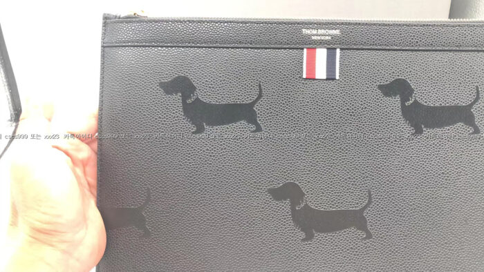 2024.02.21_[임ㅇ호 고객님 검수] 톰브라운 레플리카 클러치 4