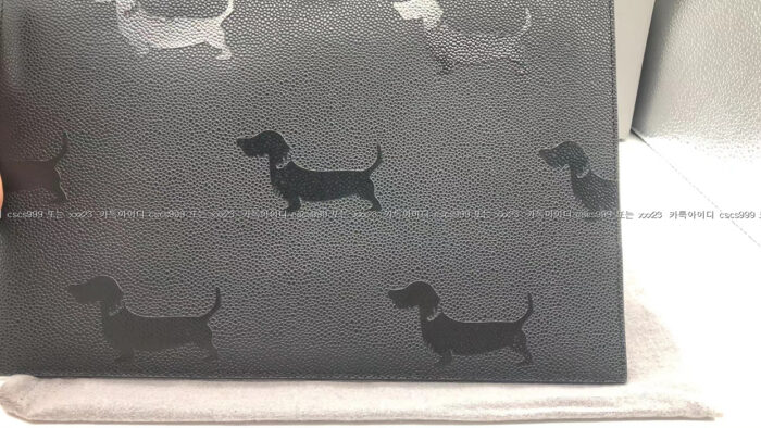 2024.02.21_[임ㅇ호 고객님 검수] 톰브라운 레플리카 클러치 5