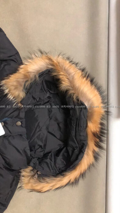 2024.03.27_[박ㅇ미 고객님 검수] 몽클레어 레플리카 패딩 2