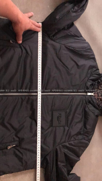 2023.06.08_[최ㅇ호 고객님 검수] 펜디 레플리카 양면패딩 7