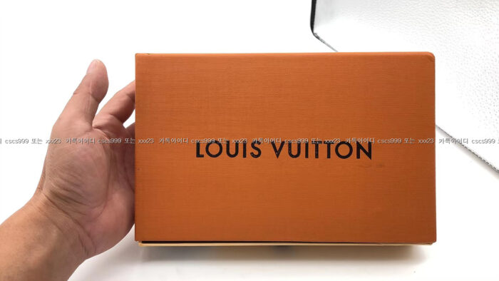 2023.07.23_[김ㅇ선 고객님 검수] 루이비통 레플리카 장지갑 2