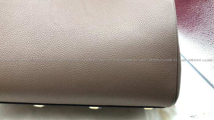 2023.07.23_[김ㅇ향 고객님 검수] 페라가모 레플리카 가방 9