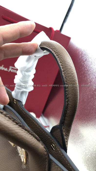 2023.07.23_[김ㅇ향 고객님 검수] 페라가모 레플리카 가방 11