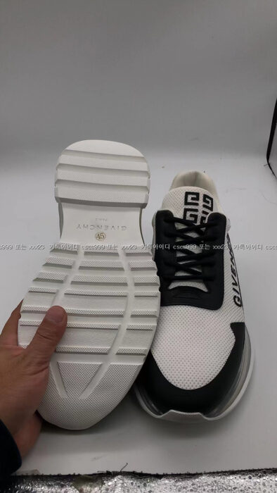 2023.08.02_[김ㅇ민 고객님 검수] 지방시 레플리카 신발 10