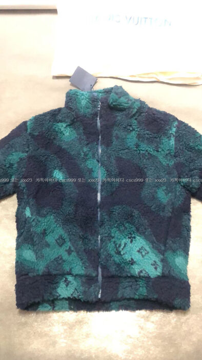 2023.08.05_[박ㅇ선 고객님 검수] 루이비통 레플리카 집업 2