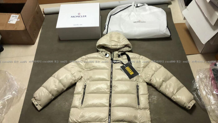 2024.03.10_[권ㅇ영 고객님 검수] 몽클레어 레플리카 패딩 2