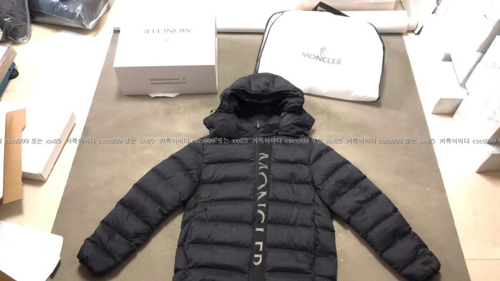 2024.04.26_[진ㅇ수 고객님 검수] 몽클레어 레플리카 패딩 2