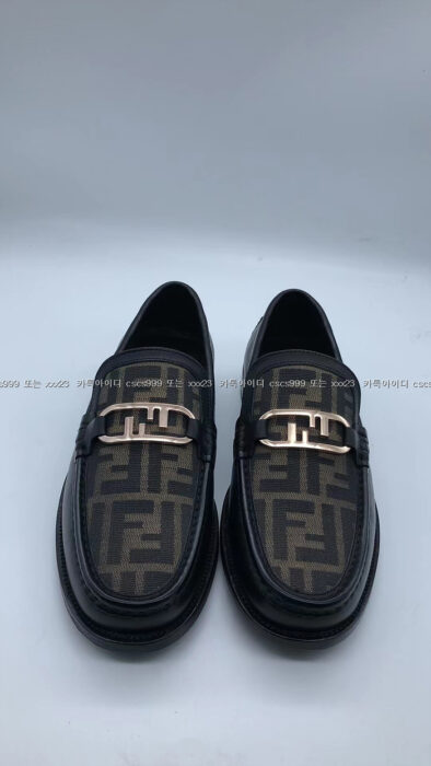 2023.10.07_[김ㅇ수 고객님 검수] 펜디 레플리카 신발 3